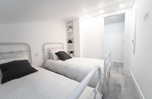 Comillas Apartment | Oceanfront Buhardilla Comillas Beach with Free Wifi & Netflix