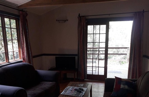 Lobamba Cabin | Buhleni Farm & Chalets