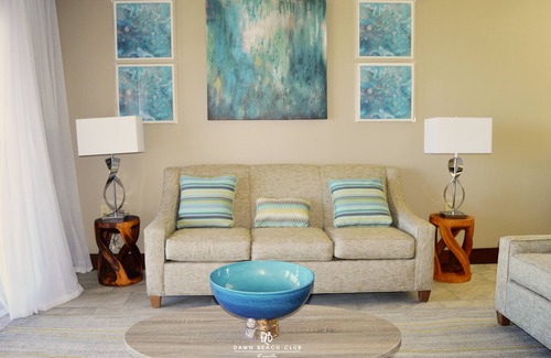 Dawn Beach Estates Condo | Ocean View Condo with Pool and Indoor Garage Access