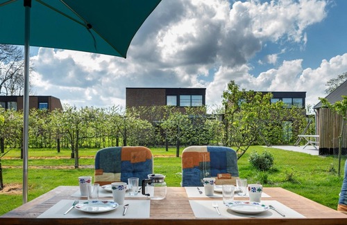 Westenschouwen House | Tranquil Buitenplaats 30: Ideal Getaway by Forest and Beach
