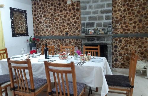 Albania Hotel | Discover Bujtina Gjerbes: Family-Friendly Dining Awaits