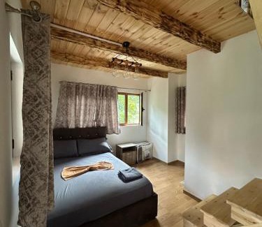 Theth House | Guest Rated 8.9: Family-Friendly Bujtina Te Kulla