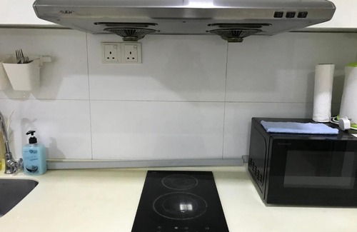 Bukit Jelutong Apartment | Inviting BUKIT JELUTONG JaSons: 4-Star Retreat with Pool