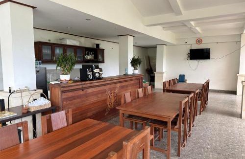 Tenganan Cabin | Oceanfront Bukit Kembang Sari with Pool & Breakfast