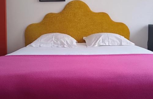 Pons House | Discover Buky Palace: Pet-Friendly Retreat with Pool Access