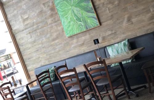 Maryborough Hotel | Discover the Bull and Mouth Hotel: Rated 9/10, Family-Friendly