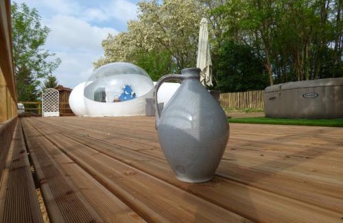 Jarcieu Bed & Breakfast | Relaxing Escape at Bulle SPA Paysanne with Ocean Views