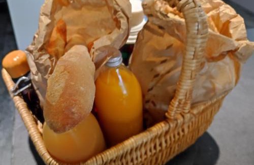 Jarcieu Bed & Breakfast | Relaxing Escape at Bulle SPA Paysanne with Ocean Views
