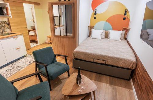 Bourgogne Apartment | Unwind at Bulles & Spa in the Heart of Orléans