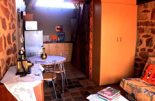 Hekpoort Cottage | Unique Bulls Haven Retreat: Interact with Friendly Cattle