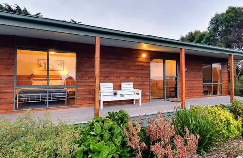 Yanakie House | Serene Oceanfront Buln Buln Cabins with High Guest Ratings