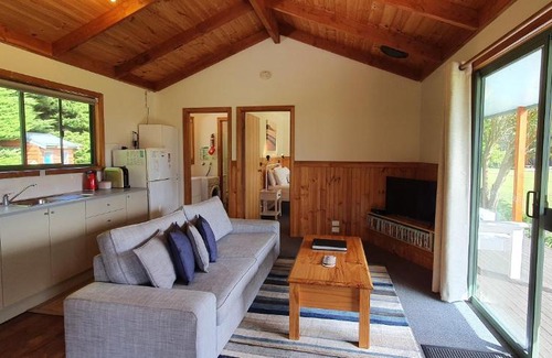 Yanakie House | Serene Oceanfront Buln Buln Cabins with High Guest Ratings