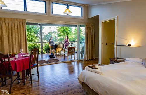 Cumboogle House | Heritage Studio at Bulwarra - Family-Friendly Retreat