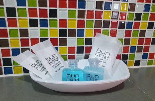 Makham Tia Hotel | Inviting Bun Hotel: Pool, Spa & Family-Friendly Amenities