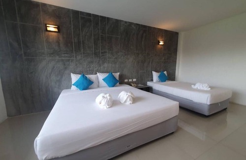 Makham Tia Hotel | Inviting Bun Hotel: Pool, Spa & Family-Friendly Amenities