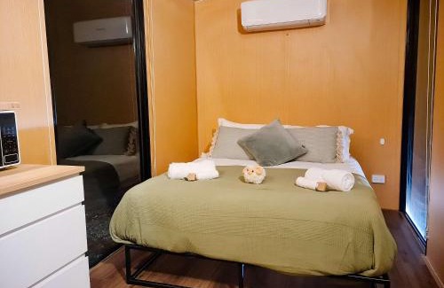 Martindale House | Cozy Bundaleer Tiny House: Pet-Friendly Retreat Awaits