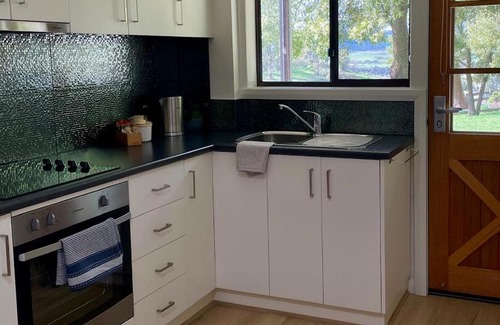 Relbia House | Inviting Bundaleera Vineyard and Farm Stay for Families