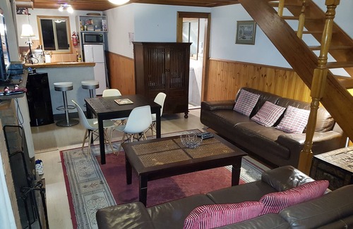 Vacy Cabin | Relax at Bundera Lodge: Top-Rated Hunter Valley Stay