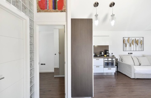 Maspalomas Cottage | Tranquil Bungalow with Terrace in Maspalomas, Rated 9/10