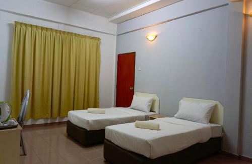 Kampung Permatang Tok Mamat Hotel | Discover Bunga Raya Resort Parit Buntar - Family Friendly Stay