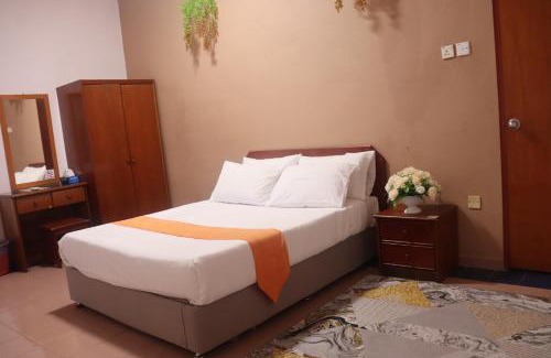 Kampung Permatang Tok Mamat Hotel | Discover Bunga Raya Resort Parit Buntar - Family Friendly Stay