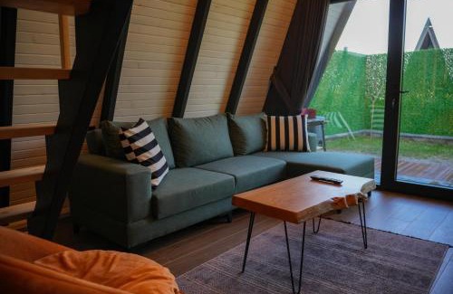 Masukiye Cabin | Relax at Bungalov Maşukiye Villa with Pool & Hot Tub