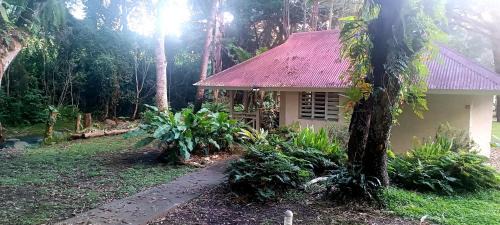 Sarramea Cabin | Bungalow Évasion 6
