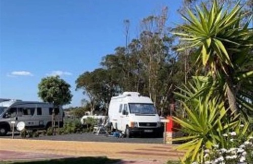 Porto Covo House | Enjoy a Cozy Stay at Camping Costa do Vizir Bungalow
