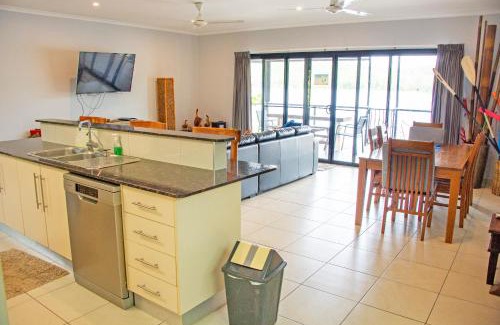 Lake Bennett House | Bungalow 25 at Lake Bennett