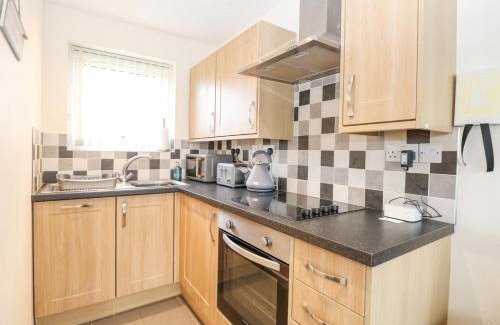 Corton House | Pet-Friendly Bungalow 7: Family Retreat with Private Pool
