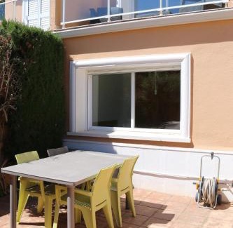 Platja de l'Arenal Apartment | Oceanfront Bungalow 7 Jávea - Guest Rated 10/10