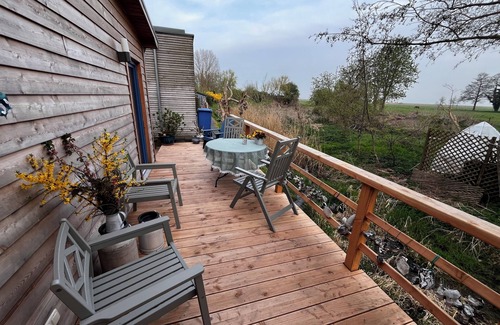Ostseebad Ahrenshoop House | Beachside Bungalow am Grenzgraben: 9.6/10 Guest Rated