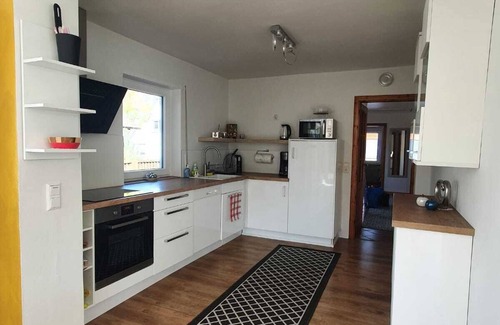 Großfischlingen House | Discover Bungalow "BigFish" with Kitchen in the Palatinate
