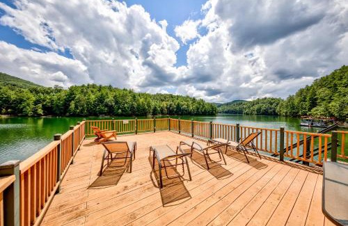 Blue Ridge House | Relax at Bungalow Blue with Ocean View & Private Beach