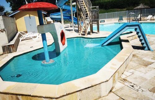 Chazelles-sur-Lyon Other | Bungalow camping 3 étoiles