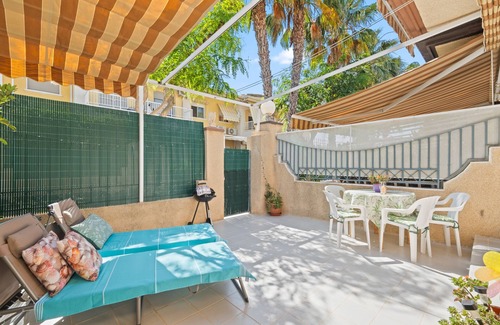 Santa Pola House | Sea View Bungalow 'Casa Valentino' with Private Terrace & Wi-Fi