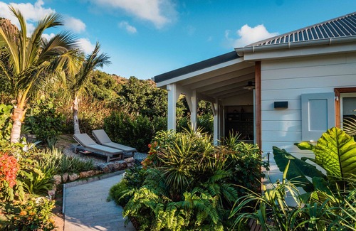 Grande Saline House | Top-Rated Bungalow CAZ A Saline N°2 with Family-Friendly Amenities