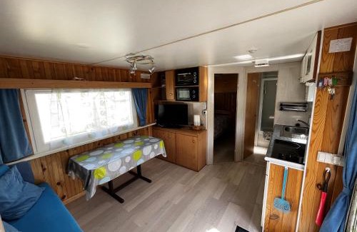 Cauterets House | Scenic Bungalow in Cauterets with Mountain Views & Family-Friendly