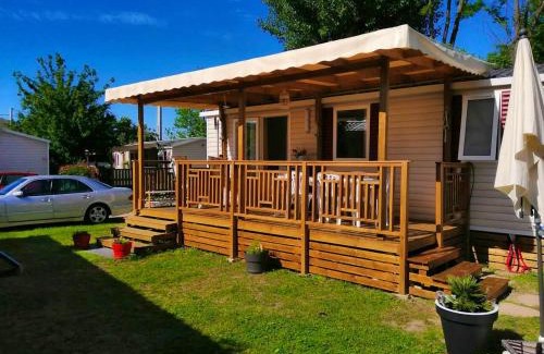 Condrieu House | Charming 2-Bedroom Bungalow with Pool in Condrieu