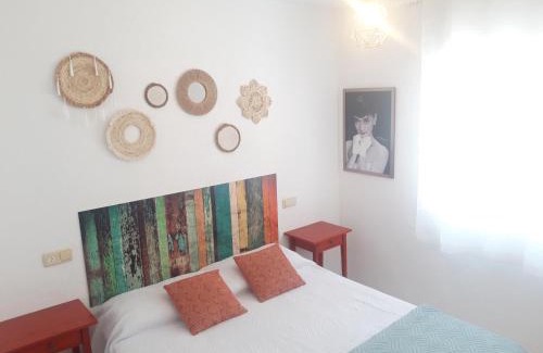 Los Altos House | Cozy Bungalow with Terrace and Pool, Rated 8.5/10
