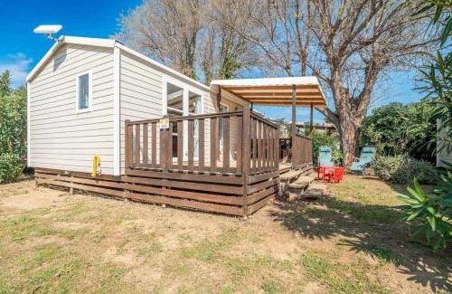 Narbonne-Plage House | Exceptional 2-Bedroom Bungalow with Terrace in Narbonne