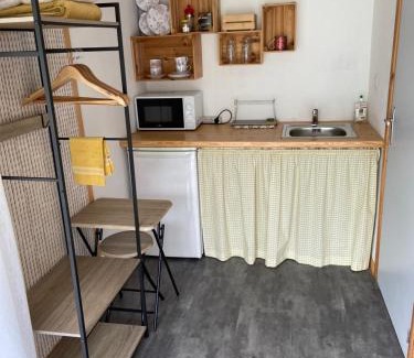 Beaulieu - Montchovet - Marandiniere Apartment | Cozy Bungalow in the Garden - Pet & Child Friendly Retreat