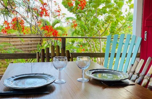 Capesterre-de-Marie-Galante Apartment | Cozy Bungalow Steps from the Beach - Family-Friendly Stay