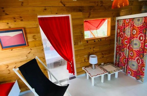 Capesterre-de-Marie-Galante Apartment | Cozy Bungalow Steps from the Beach - Family-Friendly Stay