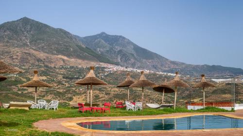 Derdara House | Comfortable Bungalow Room with Pool Access at El Cortijo