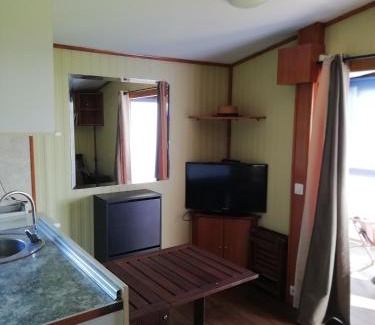Laredo House | Cozy Bungalow: Family & Pet-Friendly Retreat Awaits