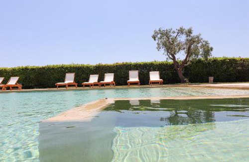Otranto House | Pet Friendly Bungalow Fragola with Pool & Family Amenities