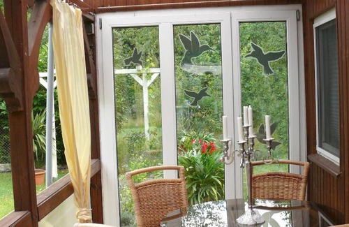 Krauschwitz Cabin | Magical Bungalow in Märchengarten - Family Friendly Stay
