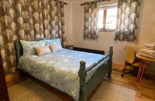 Badsey House | Family-Friendly Bungalow in Badsey, Near the Cotswolds