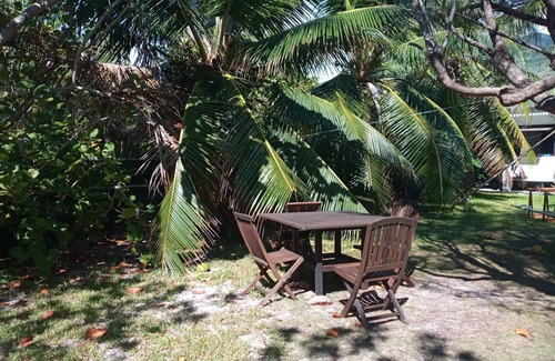 Temae House | Seafront Bungalow with Garden Access and Spa Amenities